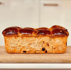 Non-crossed Hot Cross Buns Loaf