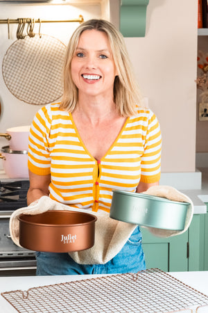 Round Cake Tin Solid Base 10x3 1/4 inch – Juliet Sear Online Range