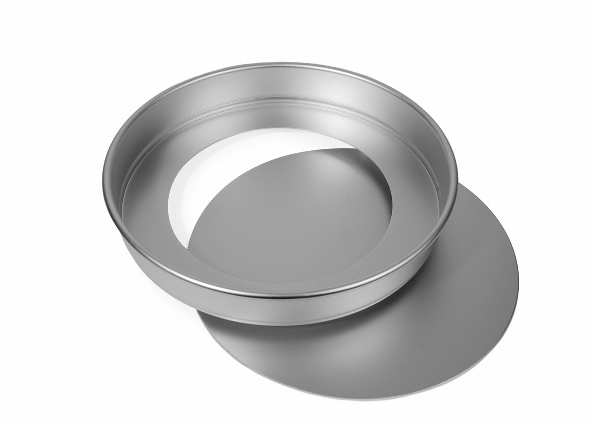 Silverwood bakeware  9x1 1/2inch Round Sandwich Tin with Loose Base